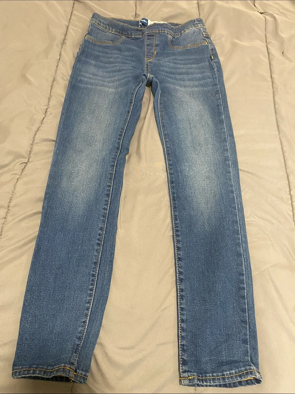 Old Navy kids skinny jeans in a size 14 to 16 XL